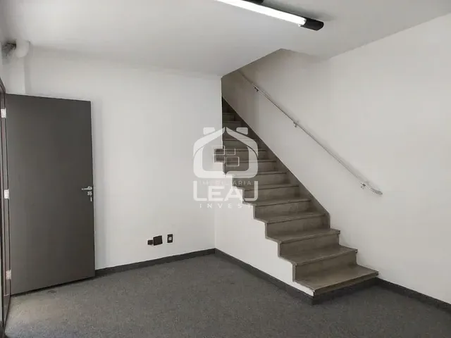Casa com 400m², para alugar, no bairro Pinheiros em São Paulo