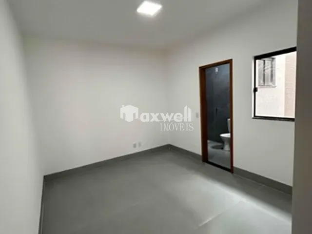 Casa com 150m² 3 quartos e 2 banheiros, à venda, no bairro Residencial Monte Pascoal em Goiânia