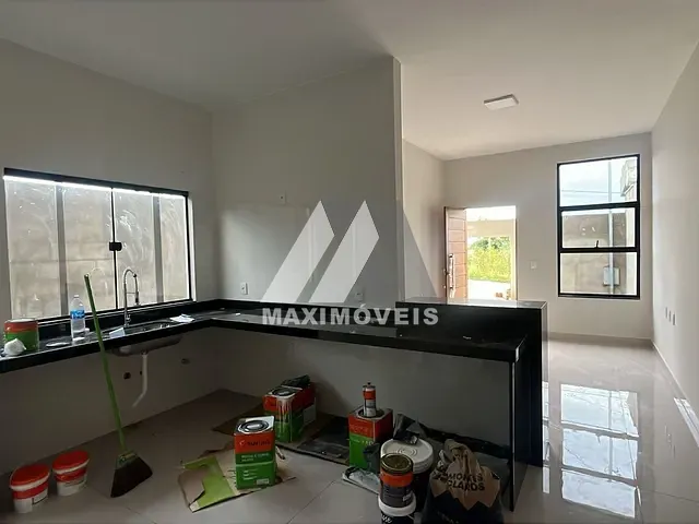 Casa com 180m² 2 quartos e 2 banheiros, à venda, no bairro Cidade Jardim em Araçuaí