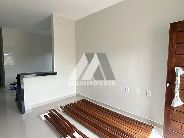 Casa com 180m² 2 quartos e 2 banheiros, à venda, no bairro Cidade Jardim em Araçuaí
