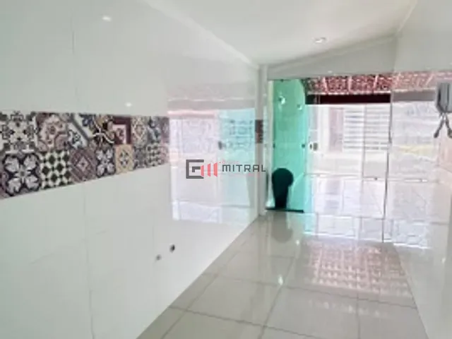 Casa 2 quartos e 1 banheiro, à venda, no bairro Sabará III em Londrina