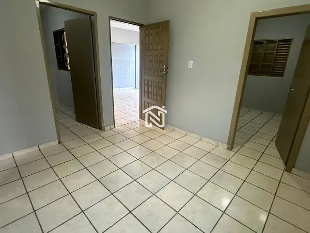 Casa 4 quartos e 2 banheiros, para alugar, no bairro Oeste em Paraíso do Tocantins