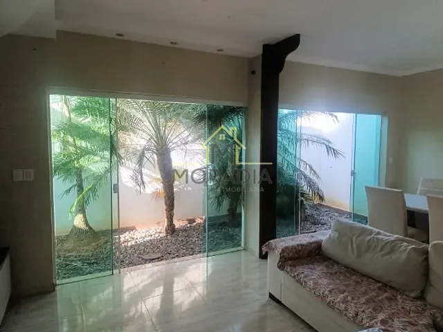 Casa com 360m² 2 quartos e 1 banheiro, à venda, no bairro Jardim Agenor de Lima em Guaxupé