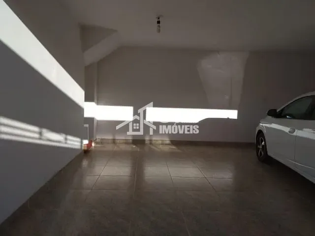 Casa com 200m² 3 quartos e 2 banheiros, à venda, no bairro Jd Ipe em Andradas