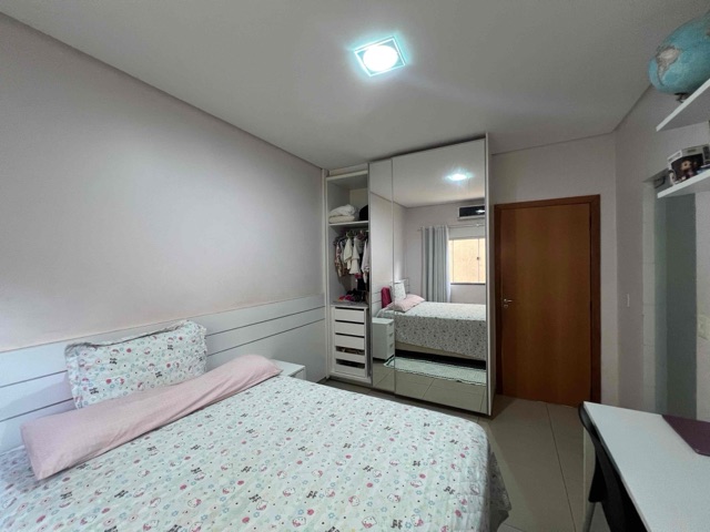 Casa com 494m² 3 quartos e 3 banheiros, à venda, no bairro Jardim América em Goiânia