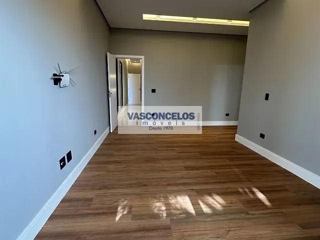 Casa com 480m² 4 quartos e 6 banheiros, à venda, no bairro Condomínio Residencial Alphaville II em São José dos Campos