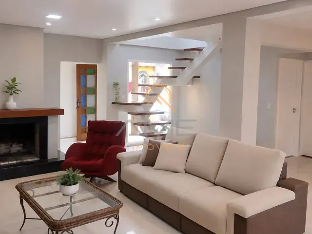 Casa com 300m² 3 quartos e 3 banheiros, à venda, no bairro Areal em Pelotas