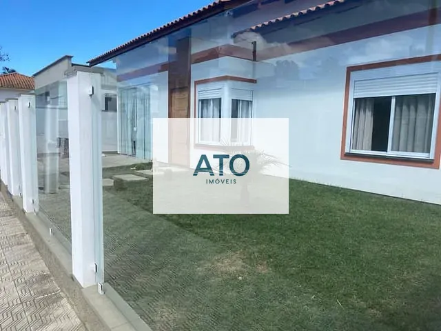 Casa com 215m² 2 quartos e 2 banheiros, à venda, no bairro centro em Tijucas