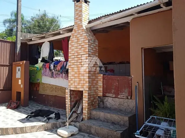 Casa com 200m² 3 quartos e 3 banheiros, à venda, no bairro Colonia Dona Luiza em Ponta Grossa