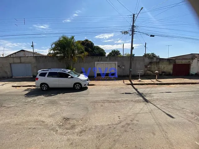 Casa com 378m² 2 quartos e 2 banheiros, à venda, no bairro Papillon Park em Aparecida de Goiânia