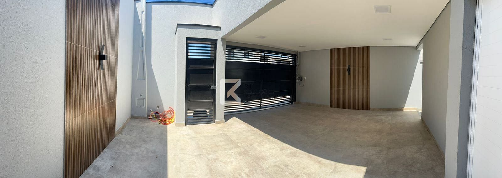 Casa à venda com 2 quartos, 75m² - Foto 2