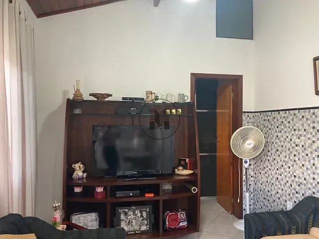 Casa com 250m² 2 quartos e 2 banheiros, à venda, no bairro Santa Luzia em Guaratinguetá