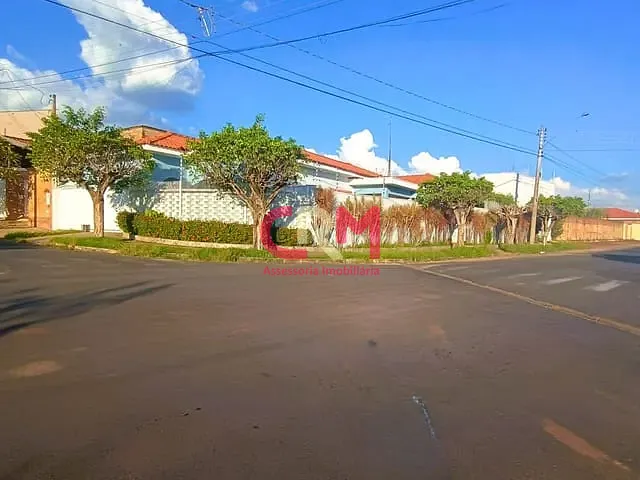 Casa com 444m² 3 quartos e 4 banheiros, à venda, no bairro Parque Residencial Laranjeiras I em Taquaritinga