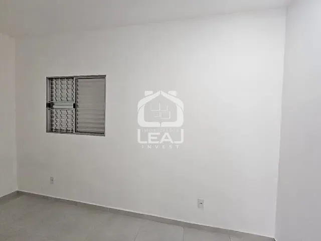 Casa 1 quarto e 1 banheiro, para alugar, no bairro Jardim Casablanca em São Paulo