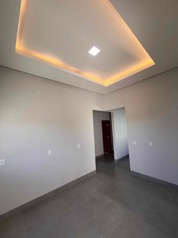 Casa com 300m² 2 quartos e 2 banheiros, à venda, no bairro Loteamento Quatro Estações Boulevard em Sinop
