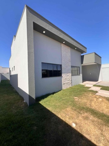 Casa com 300m² 2 quartos e 2 banheiros, à venda, no bairro Loteamento Quatro Estações Boulevard em Sinop