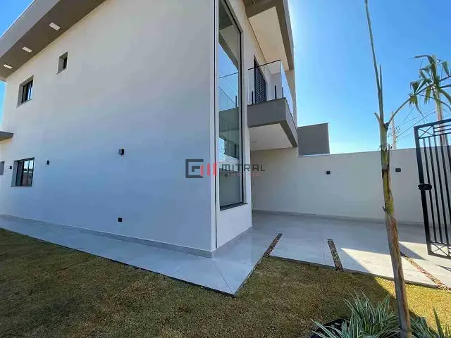 Sobrado 3 quartos e 3 banheiros, à venda, no bairro Setor 4 em Ibiporã