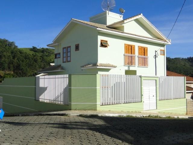 Foto do Casa - Casa  residencial à venda, Centro, Itajubá. | MOHALLEM e LOPES CORRETAGEM E ADMINISTRACAO DE IMOVEIS LTDA