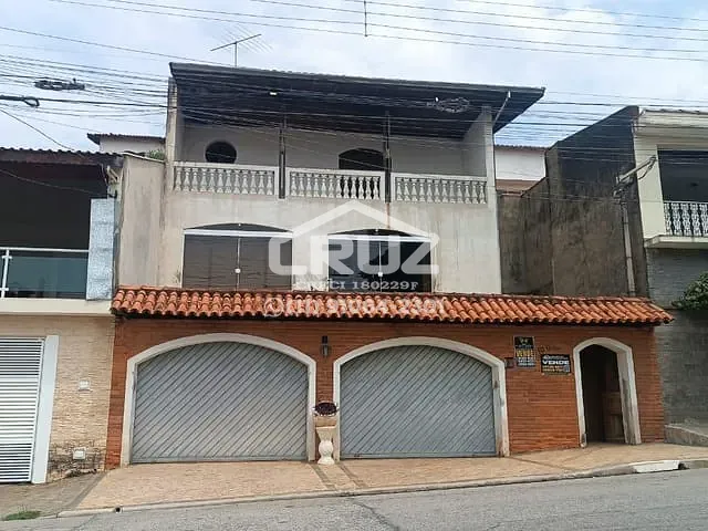 Casa 3 quartos e 4 banheiros, à venda, no bairro Região Central em Caieiras