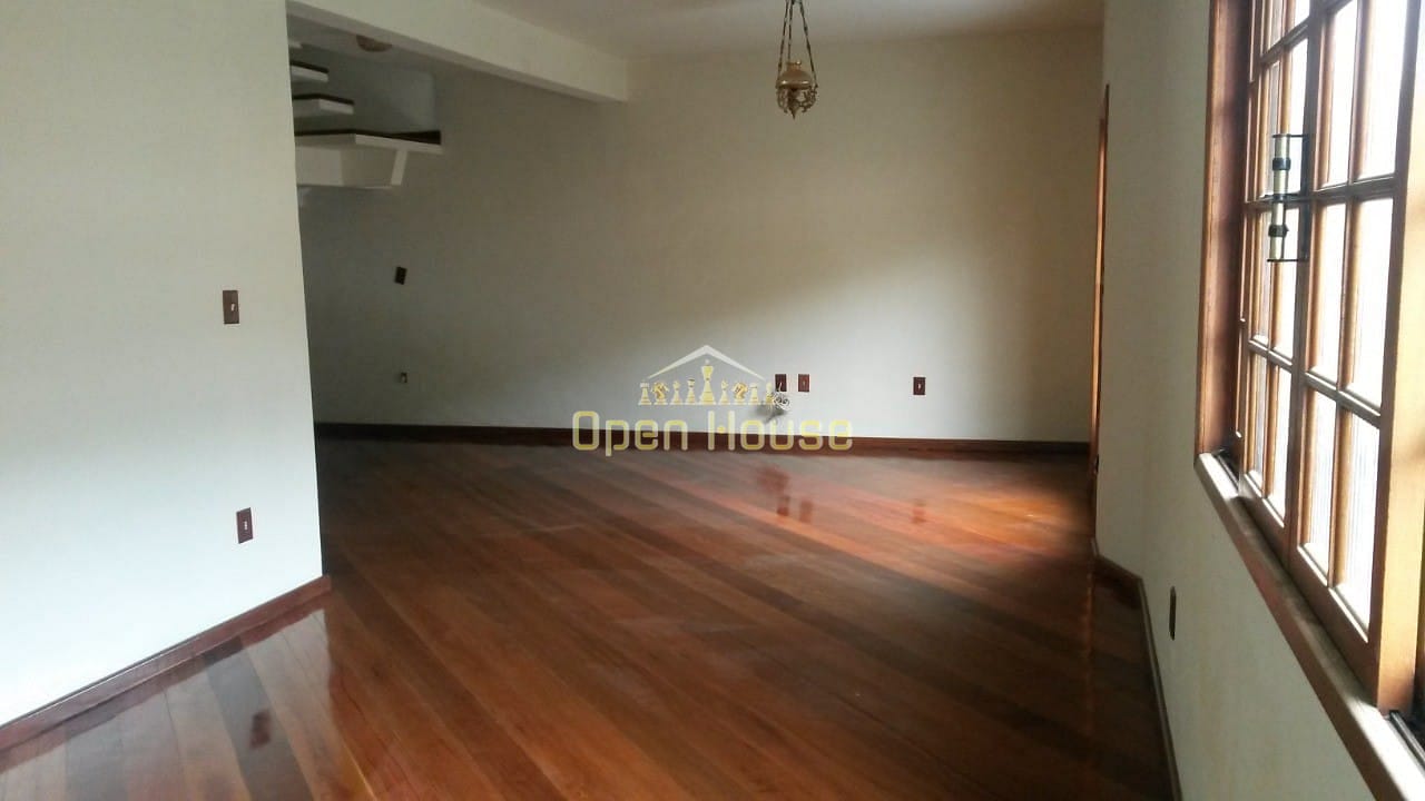 Casa, 4 quartos, 277 m² - Foto 1