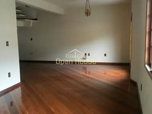 Casa 4 quartos e 2 banheiros, à venda, no bairro Morada da Granja em Barra Mansa