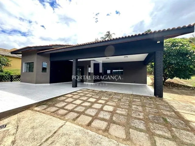Casa com 1850m² 5 quartos e 5 banheiros, à venda, no bairro Condomínio Jardim das Palmeiras em Bragança Paulista
