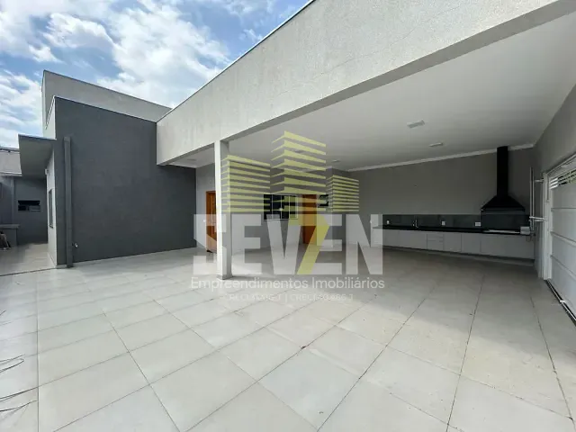 Casa com 242m², à venda, no bairro Vila Coralina em Bauru