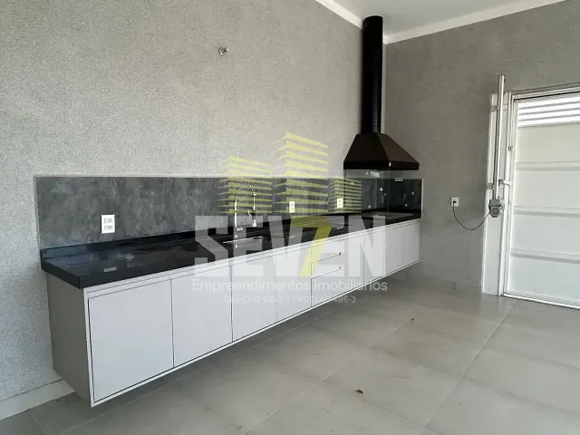 Casa com 242m², à venda, no bairro Vila Coralina em Bauru