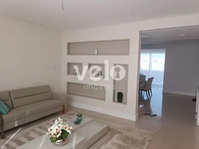 Casa 4 quartos e 5 banheiros, à venda, no bairro Estiva em Pindamonhangaba