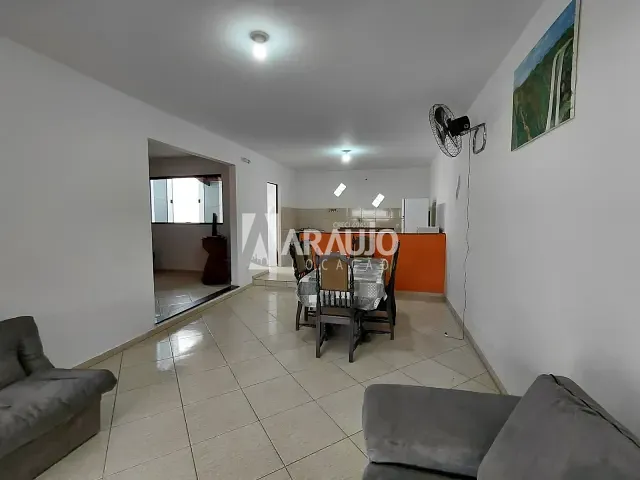 Casa 2 quartos e 1 banheiro, para alugar, no bairro Gravatá em Navegantes