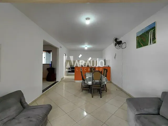 Casa 2 quartos e 1 banheiro, para alugar, no bairro Gravatá em Navegantes