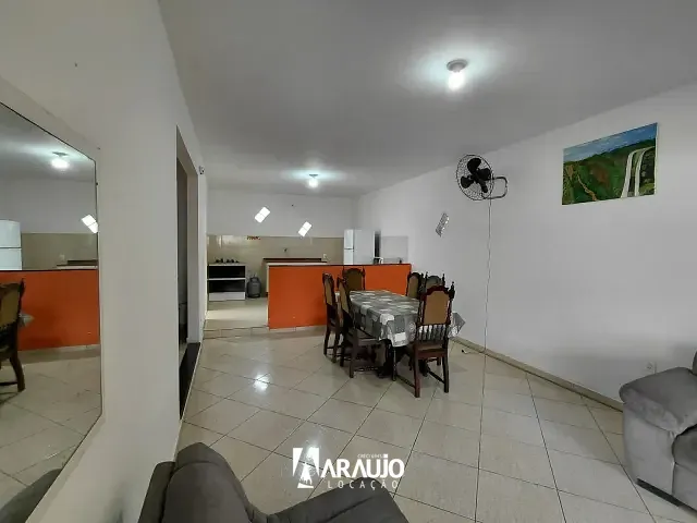Casa 2 quartos e 1 banheiro, para alugar, no bairro Gravatá em Navegantes