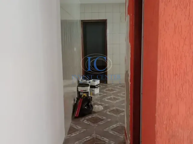 Casa com 250m² 3 quartos e 2 banheiros, à venda, no bairro Parque Santa Teresa em Carapicuíba