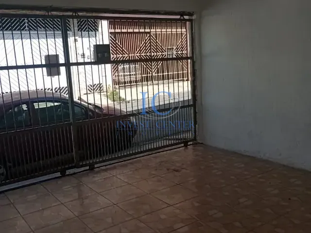 Casa com 250m² 3 quartos e 2 banheiros, à venda, no bairro Parque Santa Teresa em Carapicuíba