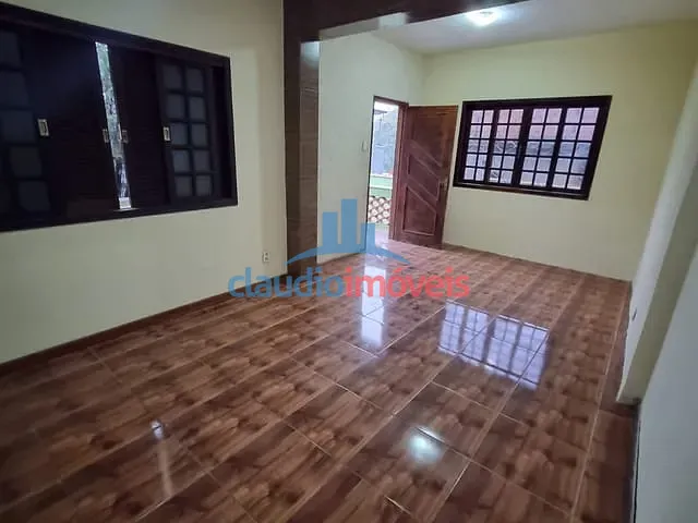 Casa 3 quartos e 1 banheiro, à venda, no bairro Vila Independência em Barra Mansa
