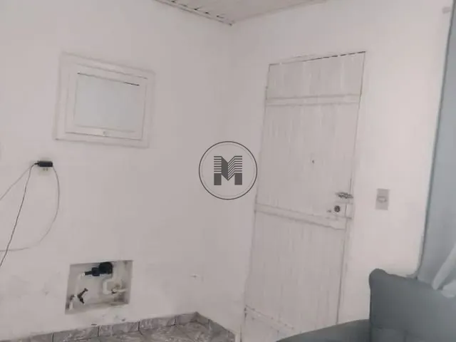 Casa 2 quartos e 1 banheiro, à venda, no bairro Campo do Galvão em Guaratinguetá