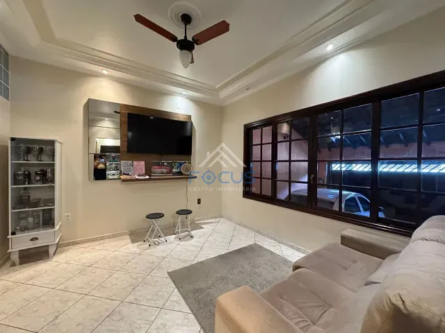 Casa com 135m² 3 quartos e 2 banheiros, à venda, no bairro Vila Jeriva em Várzea Paulista