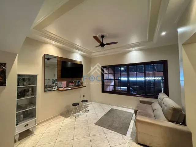 Casa com 135m² 3 quartos e 2 banheiros, à venda, no bairro Vila Jeriva em Várzea Paulista
