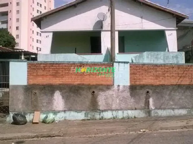 Casa com 786m² 2 quartos e 1 banheiro, à venda, no bairro Jardim Paulista em São José dos Campos