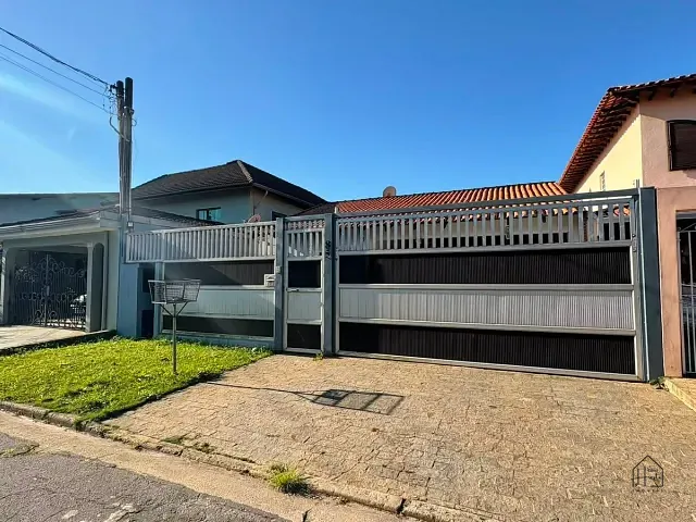 Casa 3 quartos e 3 banheiros, para alugar, no bairro Jardim da Glória em Cotia
