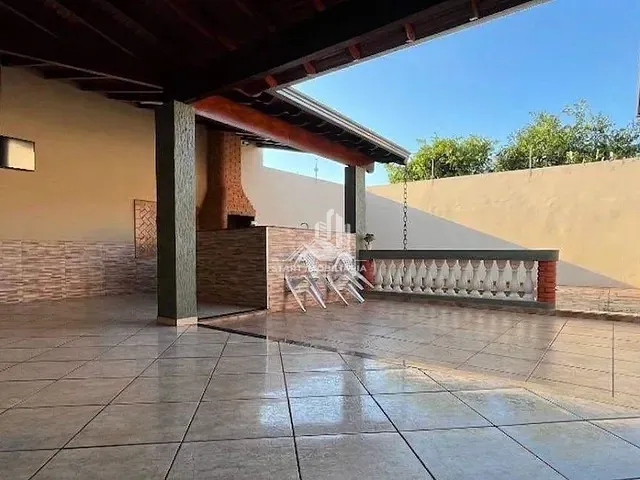 Casa com 375m² 3 quartos e 3 banheiros, à venda, no bairro Jardim Marajoara em Pederneiras