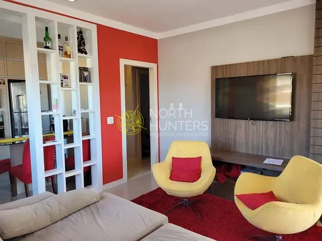 Casa com 360m² 3 quartos e 4 banheiros, à venda, no bairro Vila Nova em Joinville