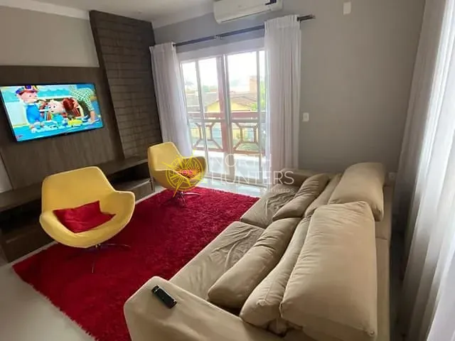 Casa com 360m² 3 quartos e 4 banheiros, à venda, no bairro Vila Nova em Joinville