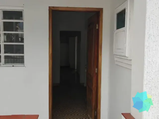 Casa com 300m² 2 quartos e 1 banheiro, à venda, no bairro Vila Teixeira em Salto