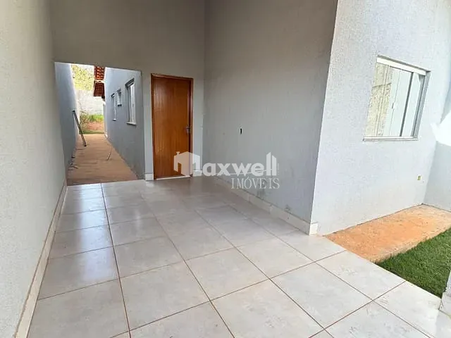 Casa com 180m² 2 quartos e 1 banheiro, à venda, no bairro Rosa dos Ventos em Aparecida de Goiânia