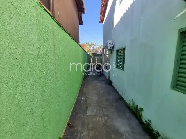 Casa 3 quartos e 1 banheiro, para alugar, no bairro Setor Criméia Leste em Goiânia