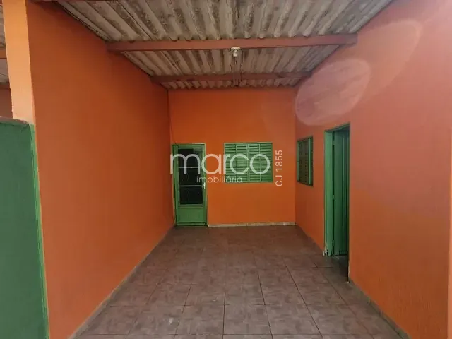 Casa 3 quartos e 1 banheiro, para alugar, no bairro Setor Criméia Leste em Goiânia