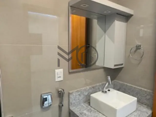 Casa com 450m² 3 quartos e 5 banheiros, à venda, no bairro Jardim Itália em Cuiabá