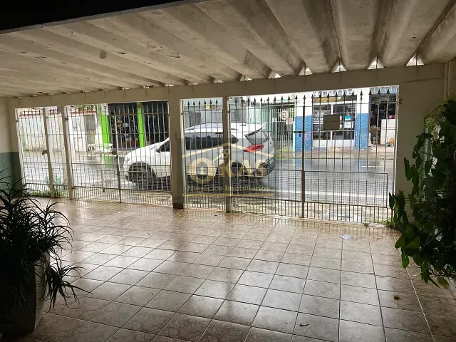 Casa com 225m² 3 quartos e 3 banheiros, à venda, no bairro Vila Amorim em Suzano