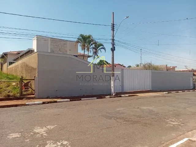 Casa com 934m² 4 quartos e 6 banheiros, à venda, no bairro Jardim Novo Horizonte em Guaxupé